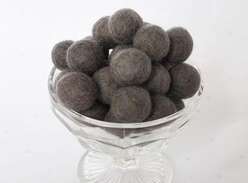 wool felt balls - grey-Cloud Craft