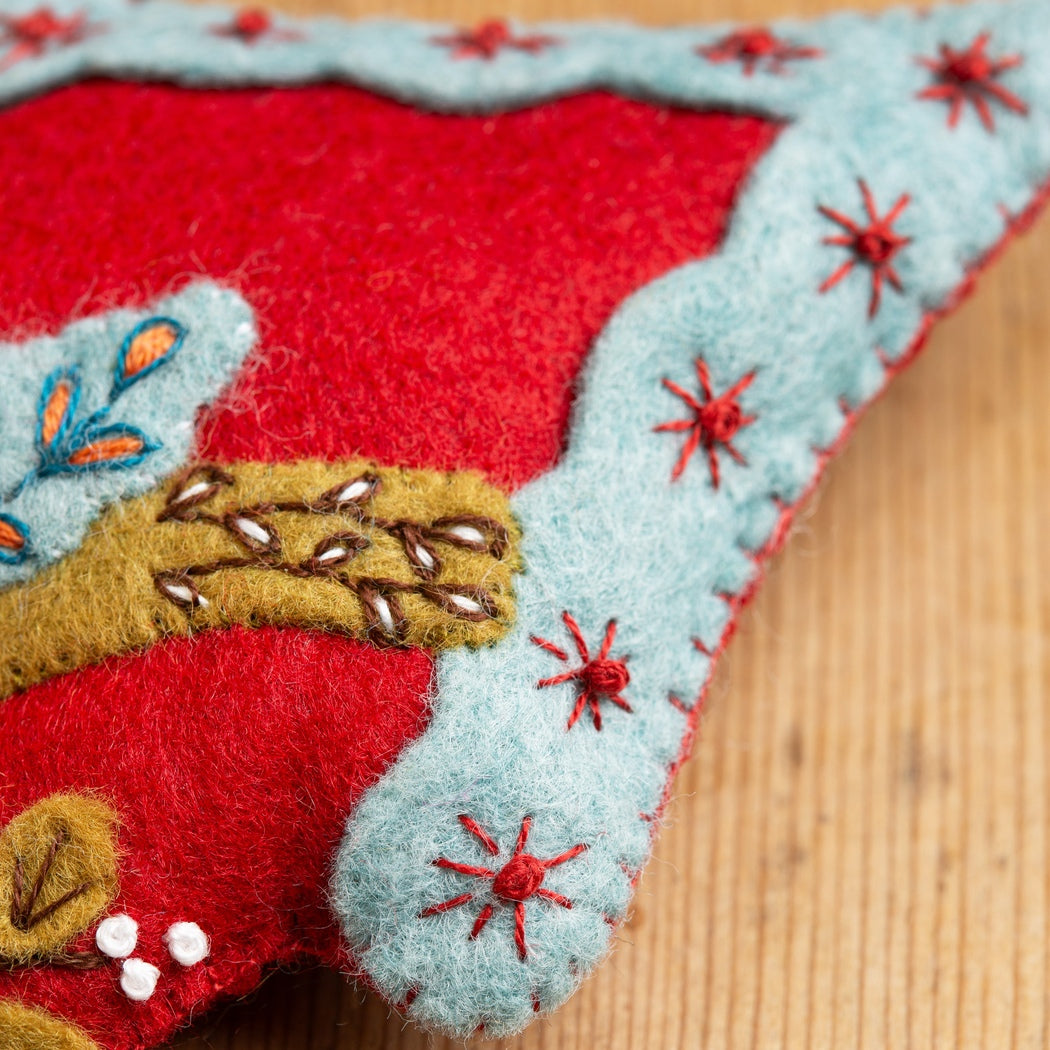 Corinne Lapierre Folk Birdhouse Felt Craft Mini Kit – Cloud Craft