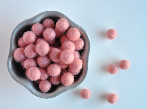 1cm wool felt balls - pink-Cloud Craft