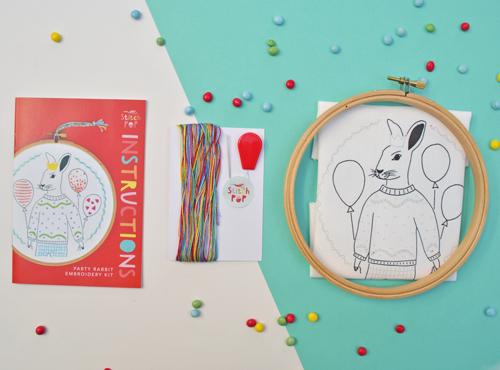StitchPop Party Rabbit Embroidery Kit - level 3-Cloud Craft